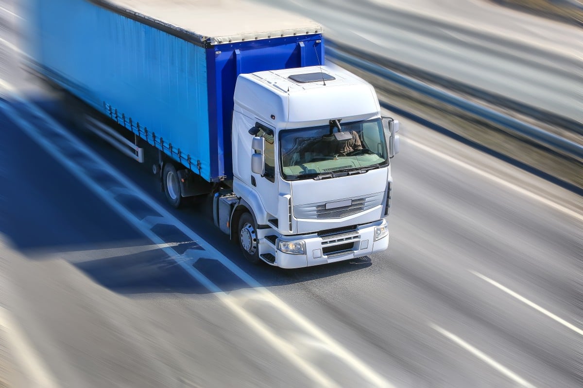 What-Are-Speed-Limiters-on-Commercial-Trucks